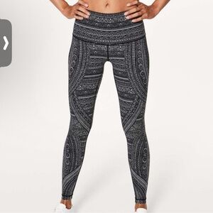 lululemon wunder under leggings high rise nulux 28” 50 ice patterned paisley gym